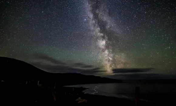 アイルランドの南西部アイベラ半島の星空